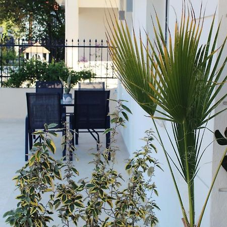 Saan Luxury Living Apartment Nea Kallikrateia Exterior foto